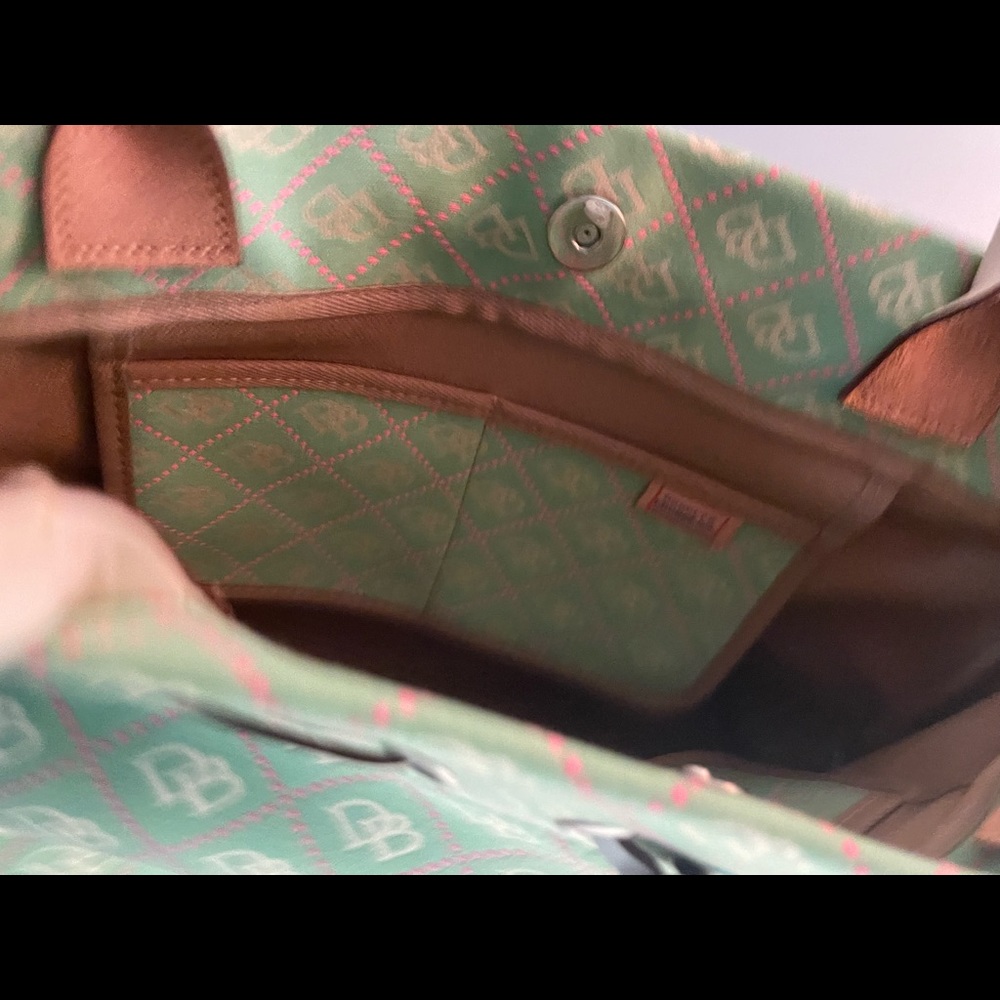 Dooney & Bourke tassel tote Mint green and pink logo canvas NWOT - Picture 4 of 9